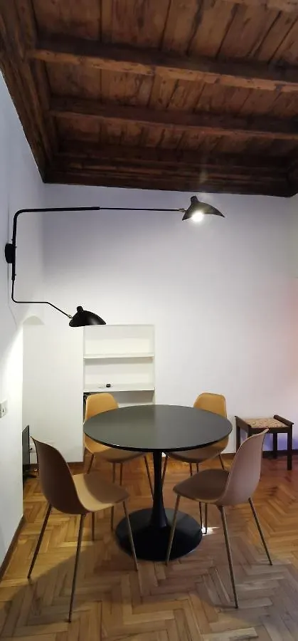 Enchanting Apartment With Patio, Lungarno Firenze Italien
