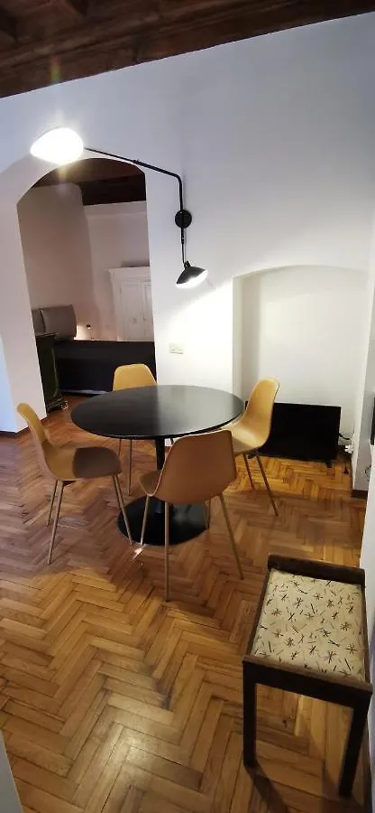 Enchanting Apartment With Patio, Lungarno Firenze 0*, Florence
