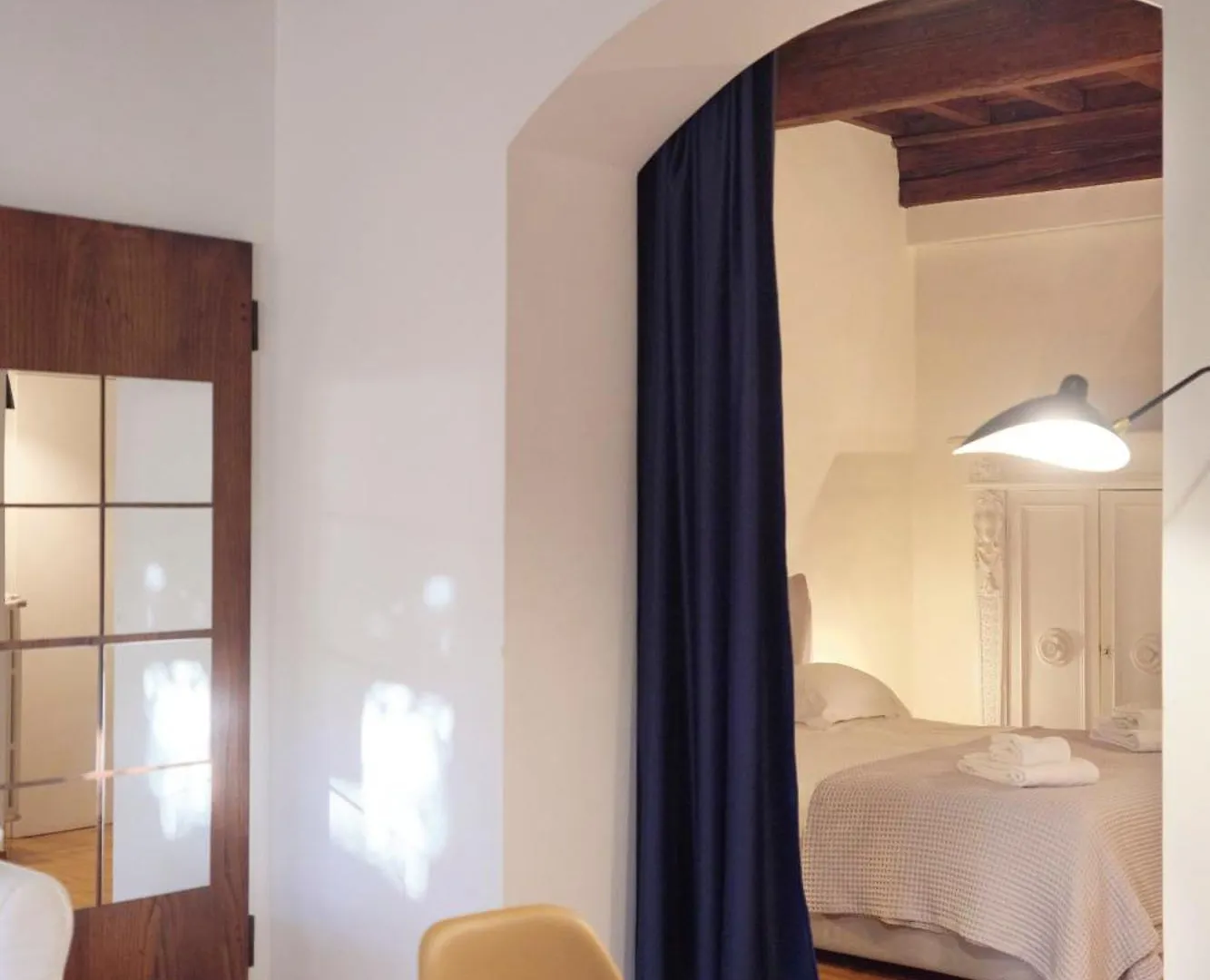 Enchanting Apartment With Patio, Lungarno Firenze
